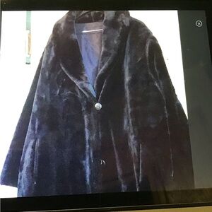Elegant Black Reversible Faux Fur Coat